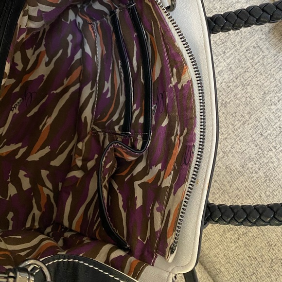 GUESS crossbody bag - Picture 6 of 7